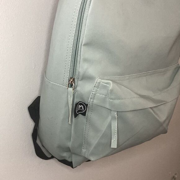 MetroPack Backpack Green - Picture 3 of 6